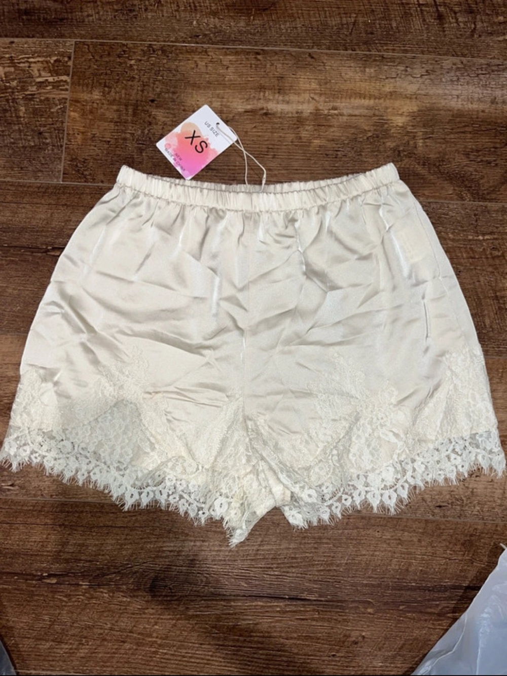 Lace-Trim Satin Shorts - Cream XS